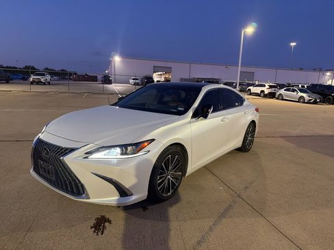 Used 2023 Lexus ES 350 w/ Premium Package FWD image 1