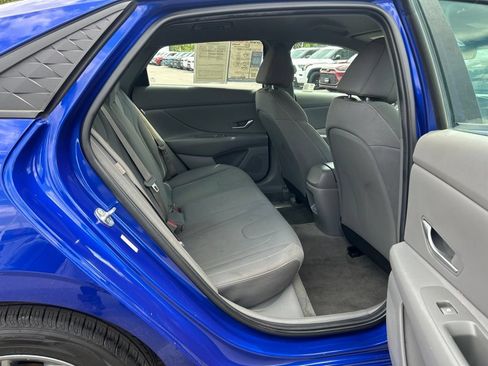 Used 2024 Hyundai Elantra SEL FWD image 14