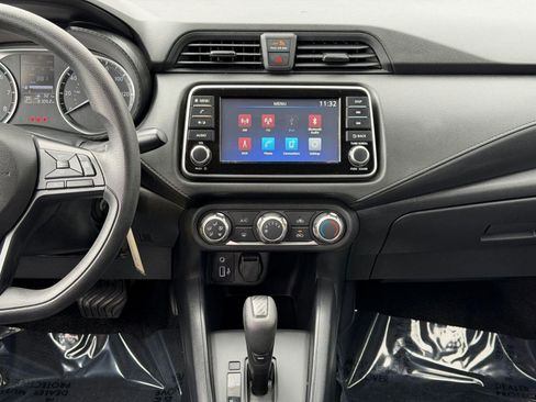 Used 2024 Nissan Versa S w/ Trunk Package image 27