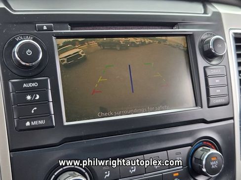 Used 2019 Nissan Titan SV RWD image 20