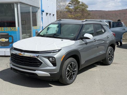 New 2026 Chevrolet TrailBlazer LT image 1