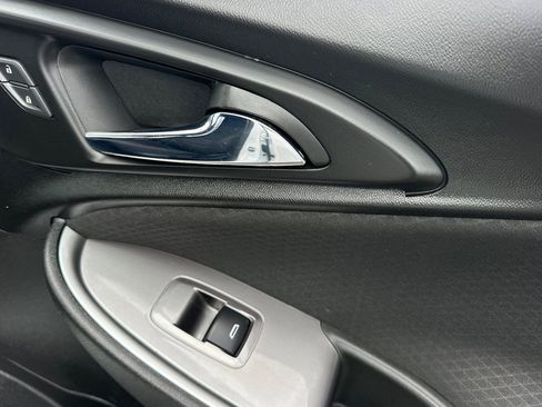 Used 2020 Chevrolet Malibu RS FWD image 20