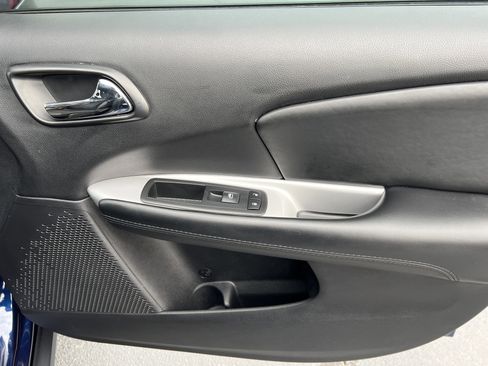 Used 2020 Dodge Journey SE image 14