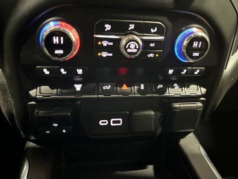 Used 2022 GMC Sierra 2500 AT4 w/ Gooseneck/5TH Wheel Package image 37