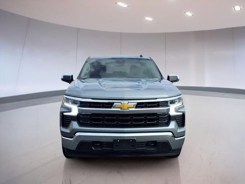 Used 2025 Chevrolet Silverado 1500 LT image 8