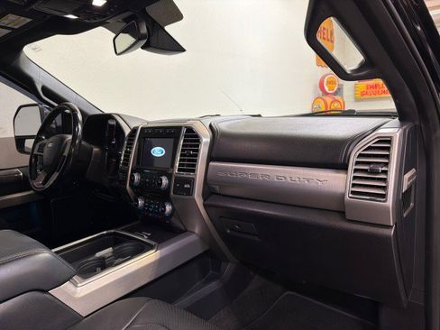 Used 2017 Ford F250 Platinum w/ Platinum Ultimate Package image 43