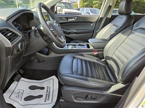 Used 2024 Ford Edge SEL image 8