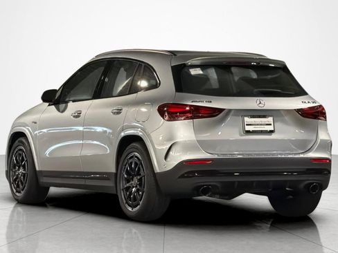 New 2026 Mercedes-Benz GLA 35 AMG 4MATIC image 3