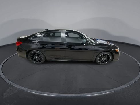 Used 2023 Honda Civic Sport image 9