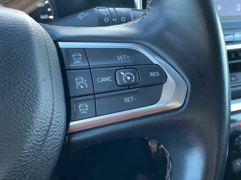 Certified 2022 Jeep Compass Limited image 24