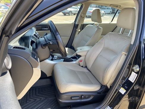 Used 2015 Honda Accord EX-L image 18