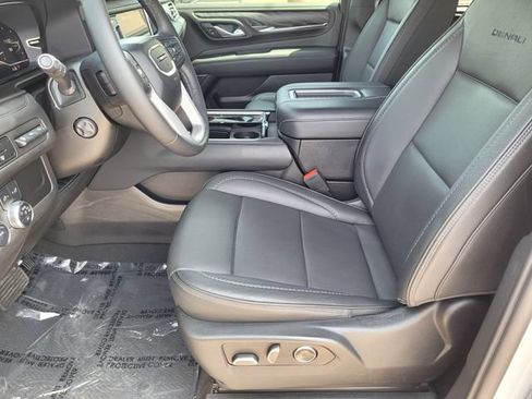 Used 2023 GMC Yukon Denali AWD/4WD image 23