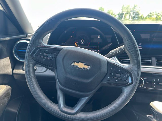 Used 2024 Chevrolet Trax LT FWD image 19