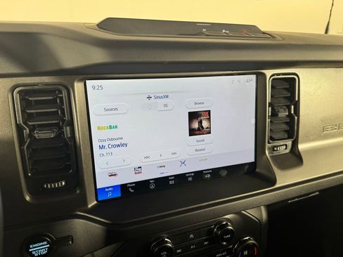 Used 2025 Ford Bronco Big Bend image 16