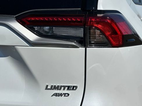Used 2023 Toyota RAV4 Limited AWD/4WD image 31