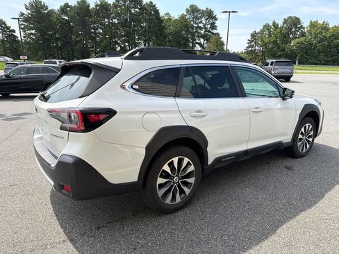 Used 2024 Subaru Outback Limited AWD/4WD image 7