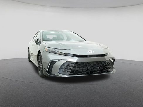 New 2026 Toyota Camry SE image 30