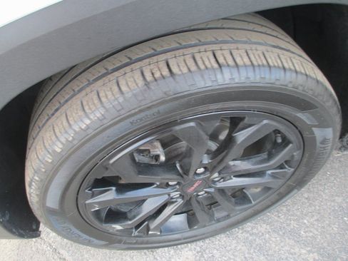 Certified 2022 GMC Terrain SLE w/ Elevation Edition image 12