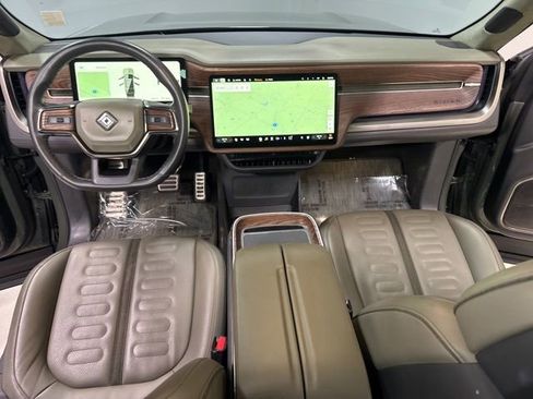 Used 2023 Rivian R1S Launch Edition AWD/4WD image 18