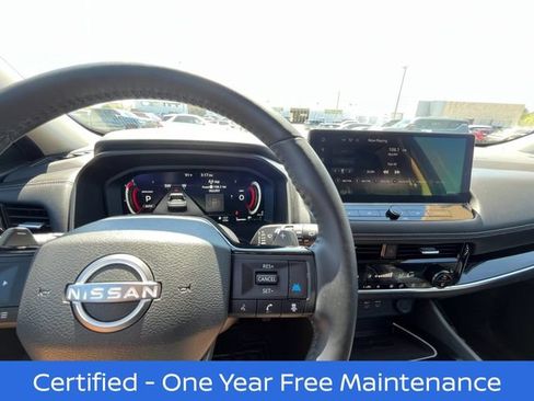 Certified 2025 Nissan Rogue SL AWD/4WD image 12