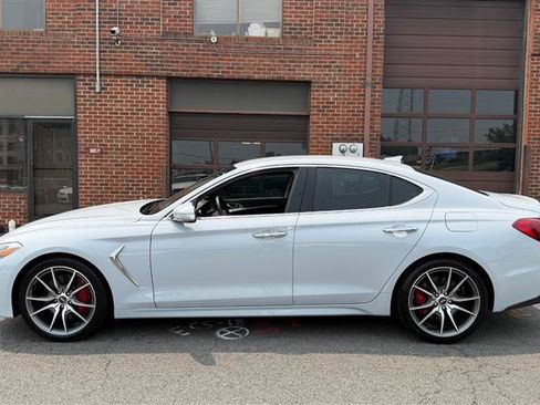Used 2020 Genesis G70 2.0T Sport RWD image 6
