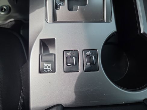 Certified 2024 Toyota 4Runner SR5 Premium image 23