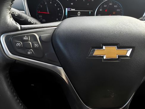 Used 2018 Chevrolet Equinox LT w/ Sun & Infotainment Package image 23