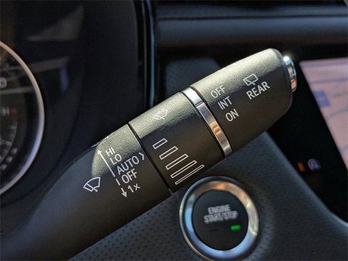 New 2025 Cadillac XT5 Sportv image 32