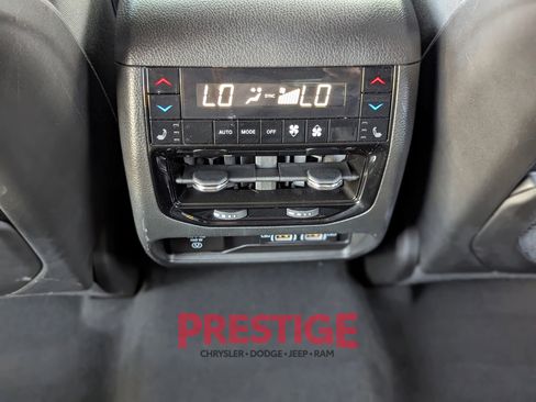 Used 2024 Jeep Grand Cherokee Overland w/ Advanced Protech Group III AWD/4WD image 35