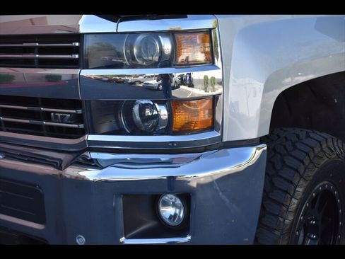 Used 2015 Chevrolet Silverado 2500 LTZ w/ Duramax Plus Package image 46