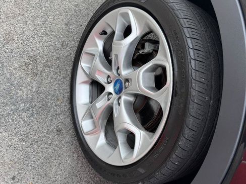 Used 2013 Ford Escape Titanium w/ Parking Technology Pkg FWD image 9