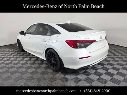 Used 2024 Honda Civic Sport image 4