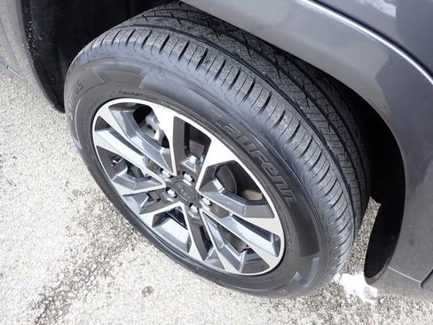 Certified 2022 Jeep Grand Cherokee L Overland image 11