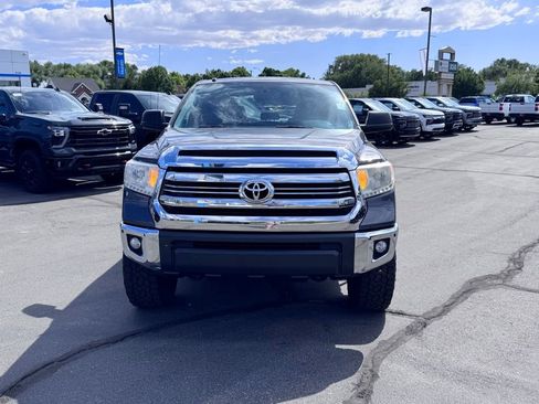 Used 2017 Toyota Tundra SR5 w/ SR5 Upgrade Package AWD/4WD image 12
