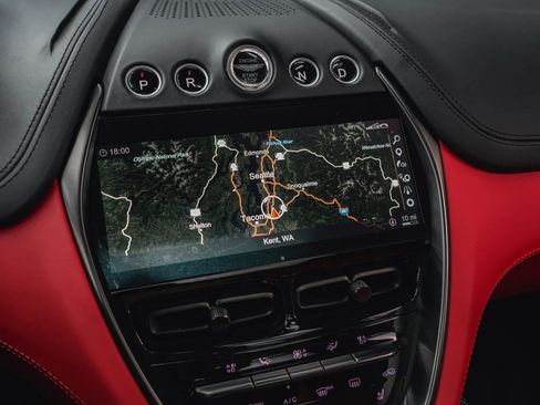 Used 2021 Aston Martin DBX AWD/4WD image 67