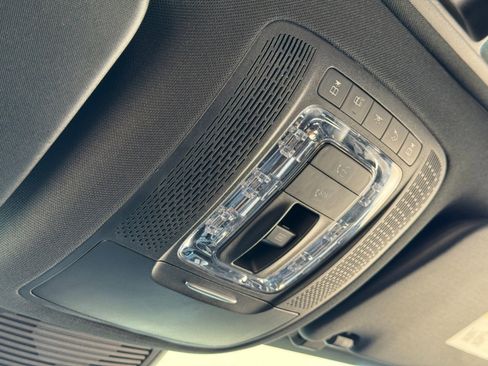 Used 2021 Mercedes-Benz GLE 350 4MATIC w/ Premium Package image 38