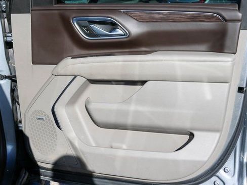 Used 2021 Chevrolet Tahoe Z71 w/ Luxury Package image 19