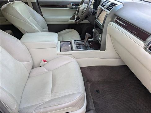 Used 2017 Lexus GX 460 image 20