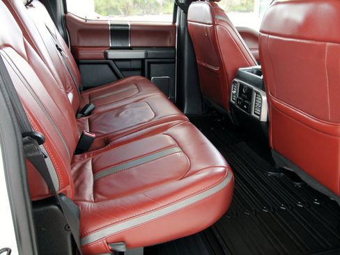 Used 2019 Ford F250 Platinum w/ Platinum Ultimate Package image 45