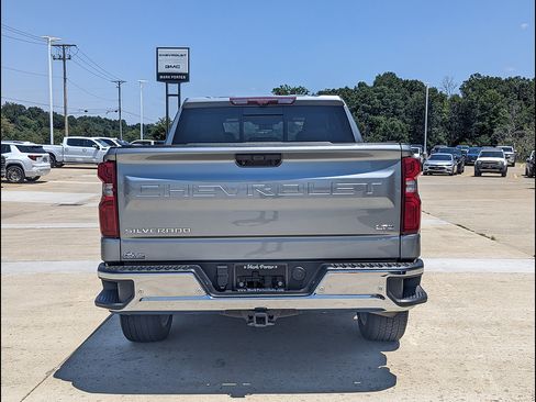 Used 2023 Chevrolet Silverado 1500 LTZ w/ Technology Package AWD/4WD image 8