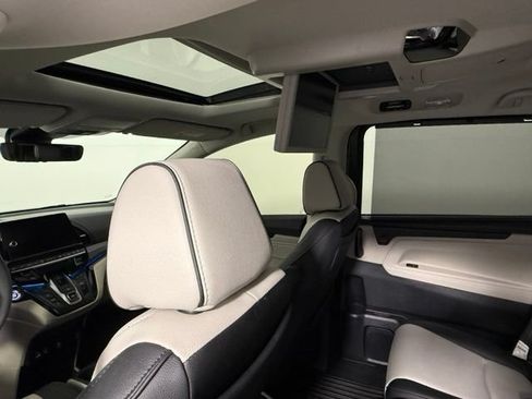 Used 2026 Honda Odyssey Elite image 40