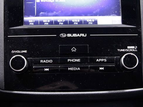 Used 2018 Subaru Crosstrek 2.0i Premium w/ Eyesight System image 28