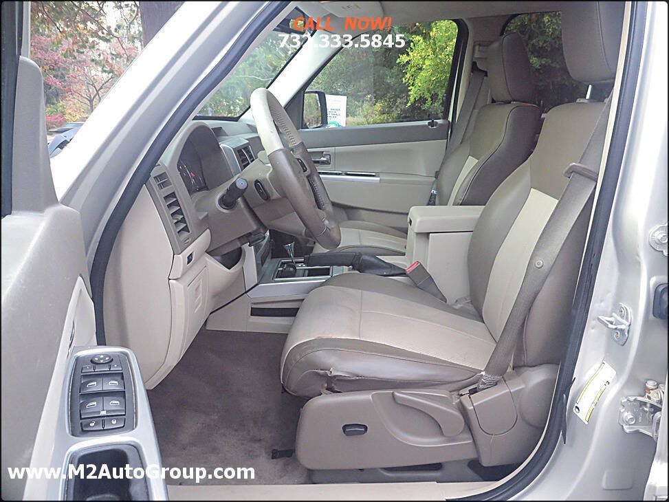 Used 2008 Jeep Liberty Limited w/ Premium Group AWD/4WD image 12