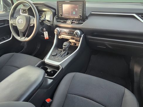 Used 2021 Toyota RAV4 LE image 26