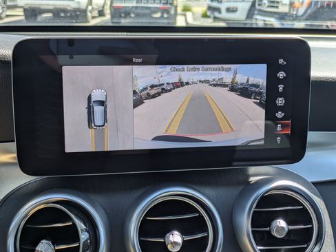 Used 2021 Mercedes-Benz GLC 300 4MATIC image 26