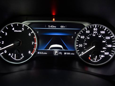 Used 2024 Nissan Sentra SV image 14