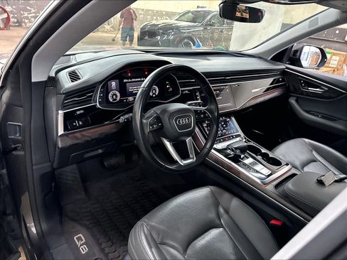 Used 2019 Audi Q8 Prestige w/ Adaptive Chassis Package AWD/4WD image 16