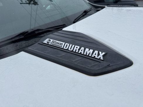 Used 2020 Chevrolet Silverado 2500 LTZ w/ LTZ Premium Package image 7