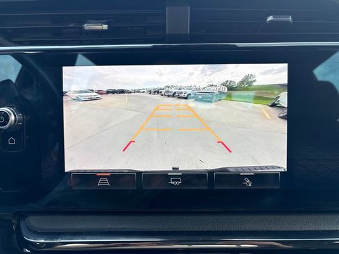 Used 2022 GMC Sierra 1500 AT4 w/ AT4 Preferred Package AWD/4WD image 28