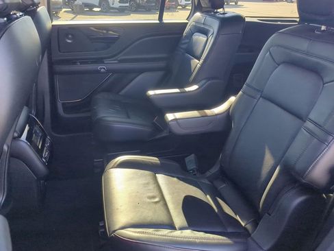 Used 2023 Lincoln Aviator Reserve w/ Elements Package Plus image 25